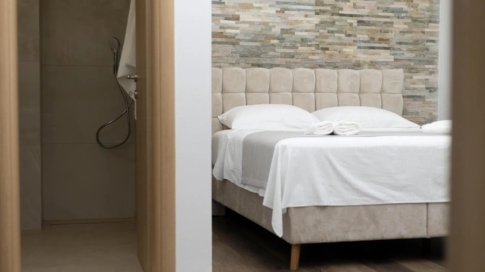 Split Varos Inn Guest house