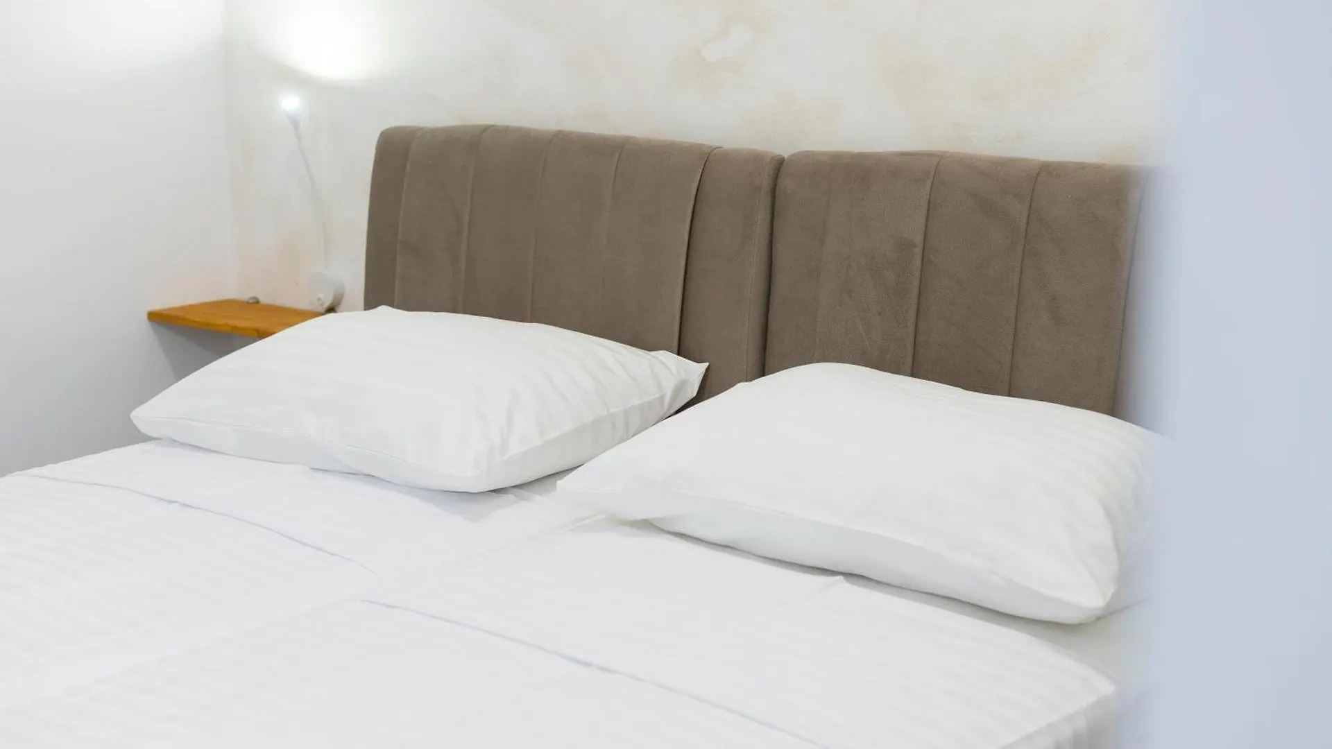 Split Varos Inn Guest house