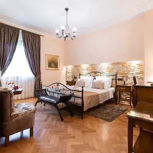 Unique Luxury Guest house